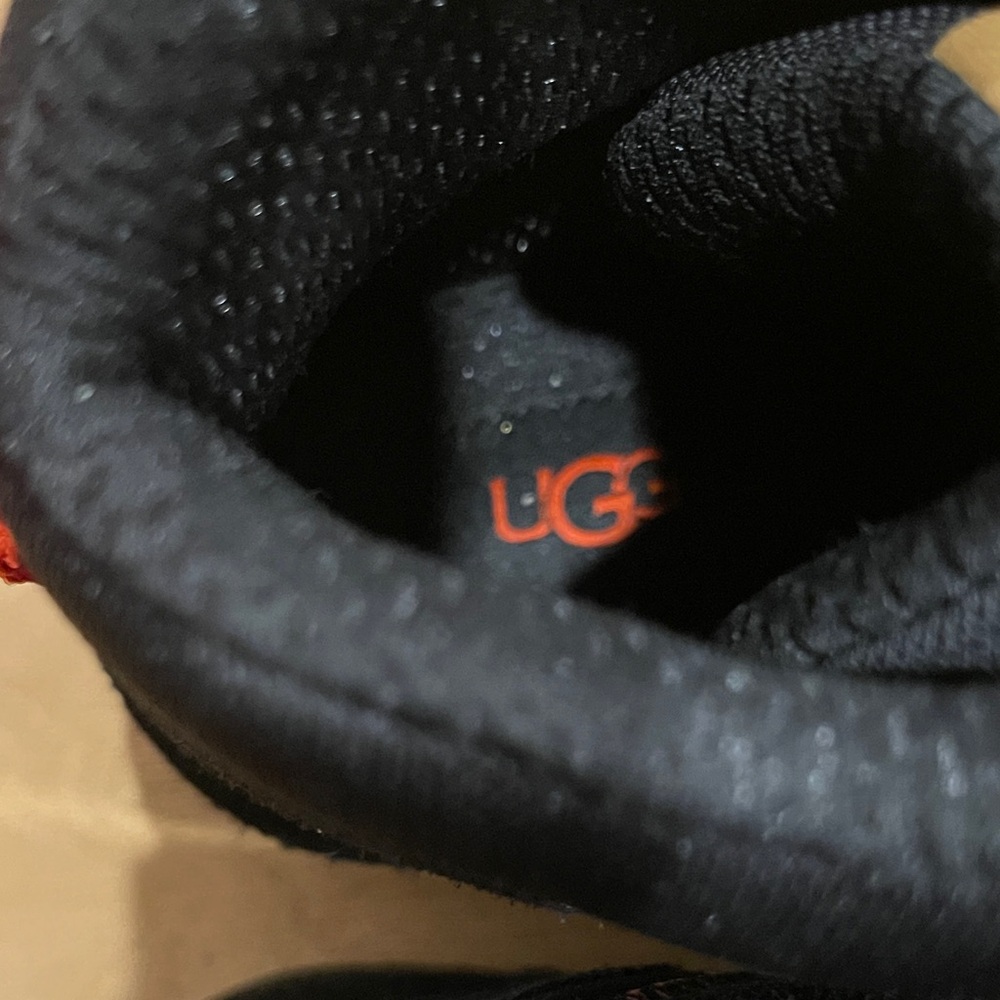 UGG Women's Black and Tan Sneakers - Picture 5 of 7